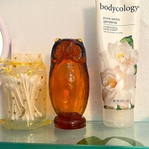 Hand blown glass owl vintage piece